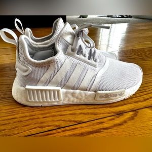 Kids all white adidas